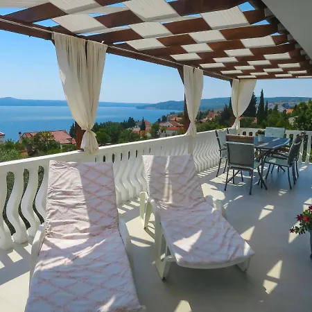 Andrijana - Srd401 By Interhome Maslenica