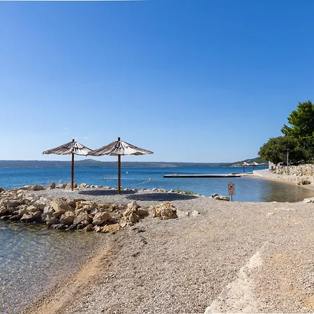 Andrijana By Interhome アパート マスレニツァ