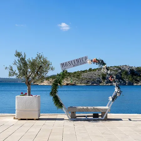 Andrijana By Interhome * マスレニツァ