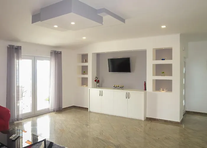 Andrijana By Interhome アパート マスレニツァ